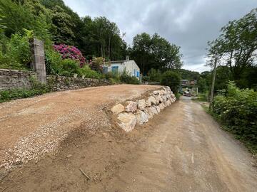 Création de parkings et chemins d'accès